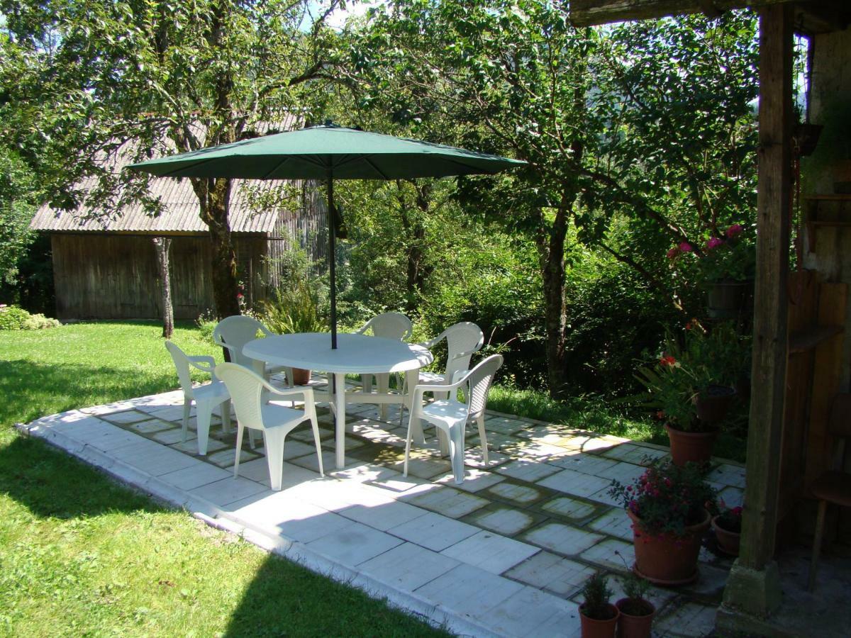 Villa Kuca Za Odmor Lesnica à Brod na Kupi Extérieur photo